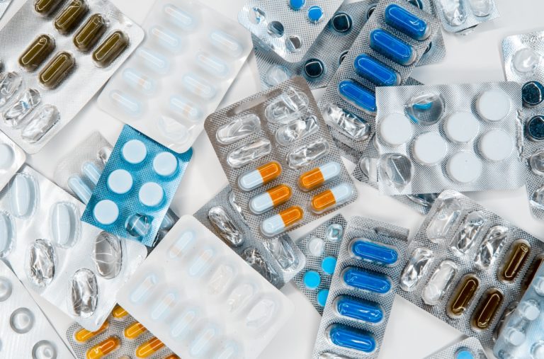 L'hypnose est devenue l'une des approches les plus prometteuses pour la gestion des douleurs et des maladies chroniques. Et cela s'explique par le fait qu'un quart de la population Suisse souffre d'une ou plusieurs maladies chroniques